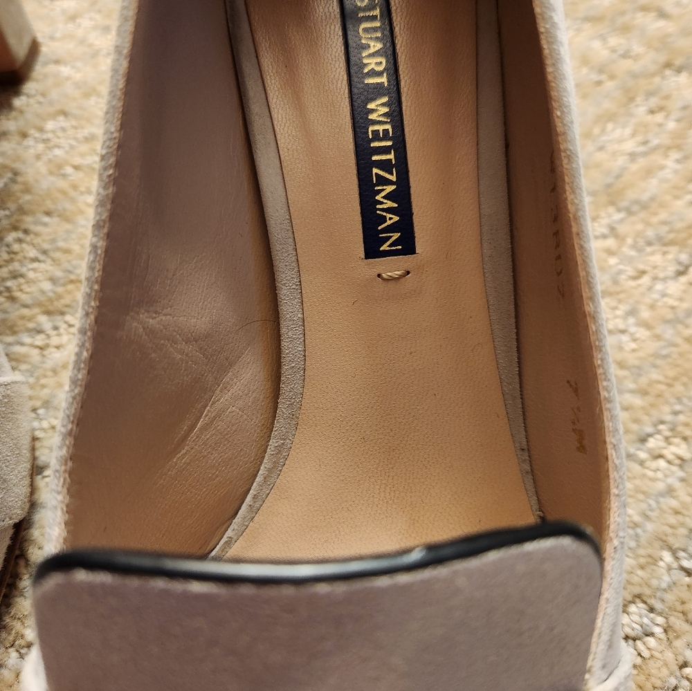 Stuart Weitzman - Picture 2 of 9